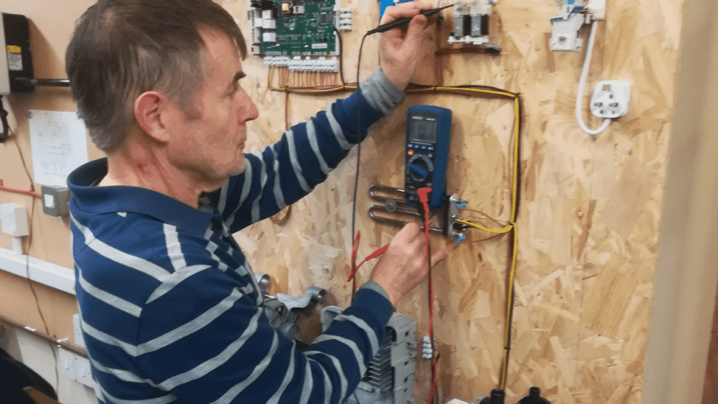 washing-machine-r-s-2-the-builder-training-centre-construction